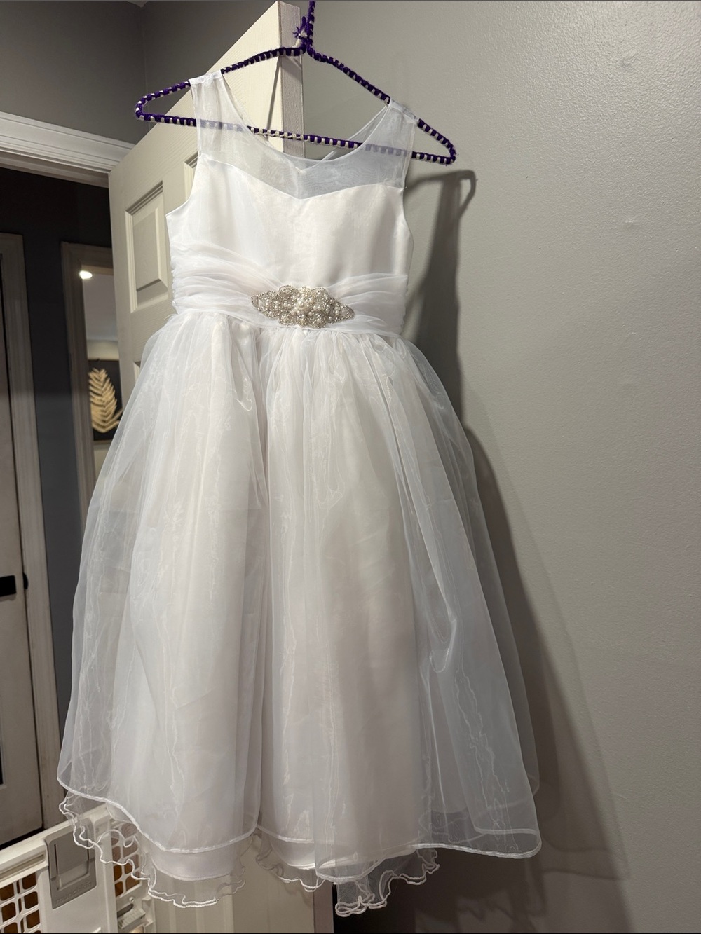 iris & ivy White Tulle Party Dress with Beaded Waist